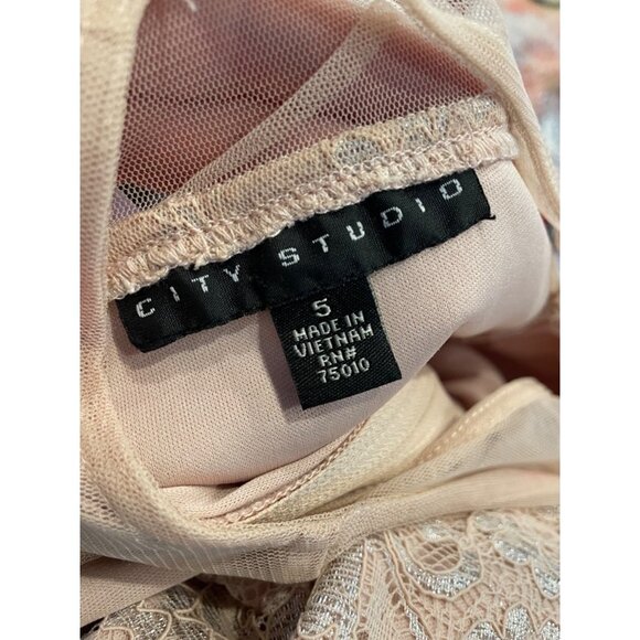 City Studio Beige Lacy Overlay Knee-length Formal Dress Junior Sz 5 - Picture 8 of 8